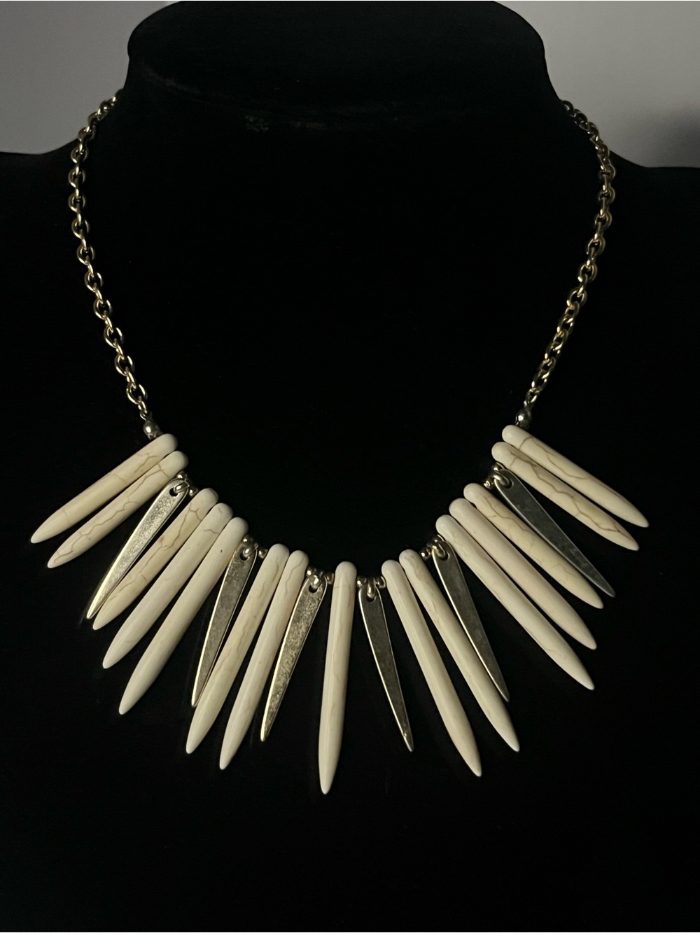 Source Unknown Gold Tone Necklace with White Spike Pendants